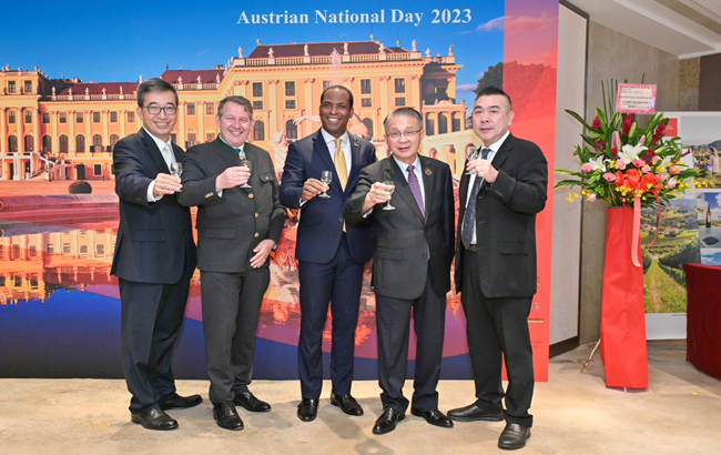 Prost！金門高粱酒飄香奧地利國慶酒會